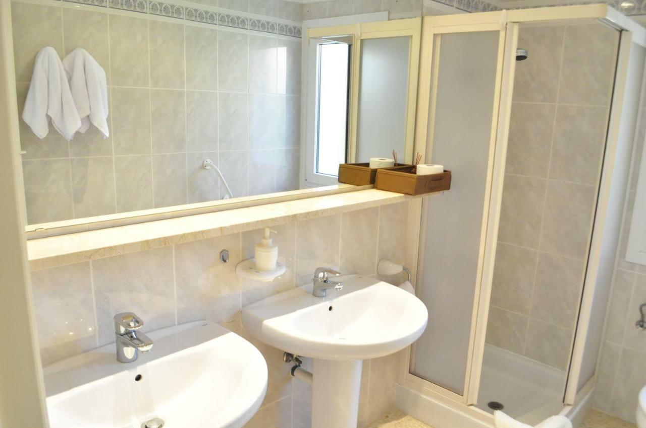 Family Beach Villa Rubens Олива Екстериор снимка