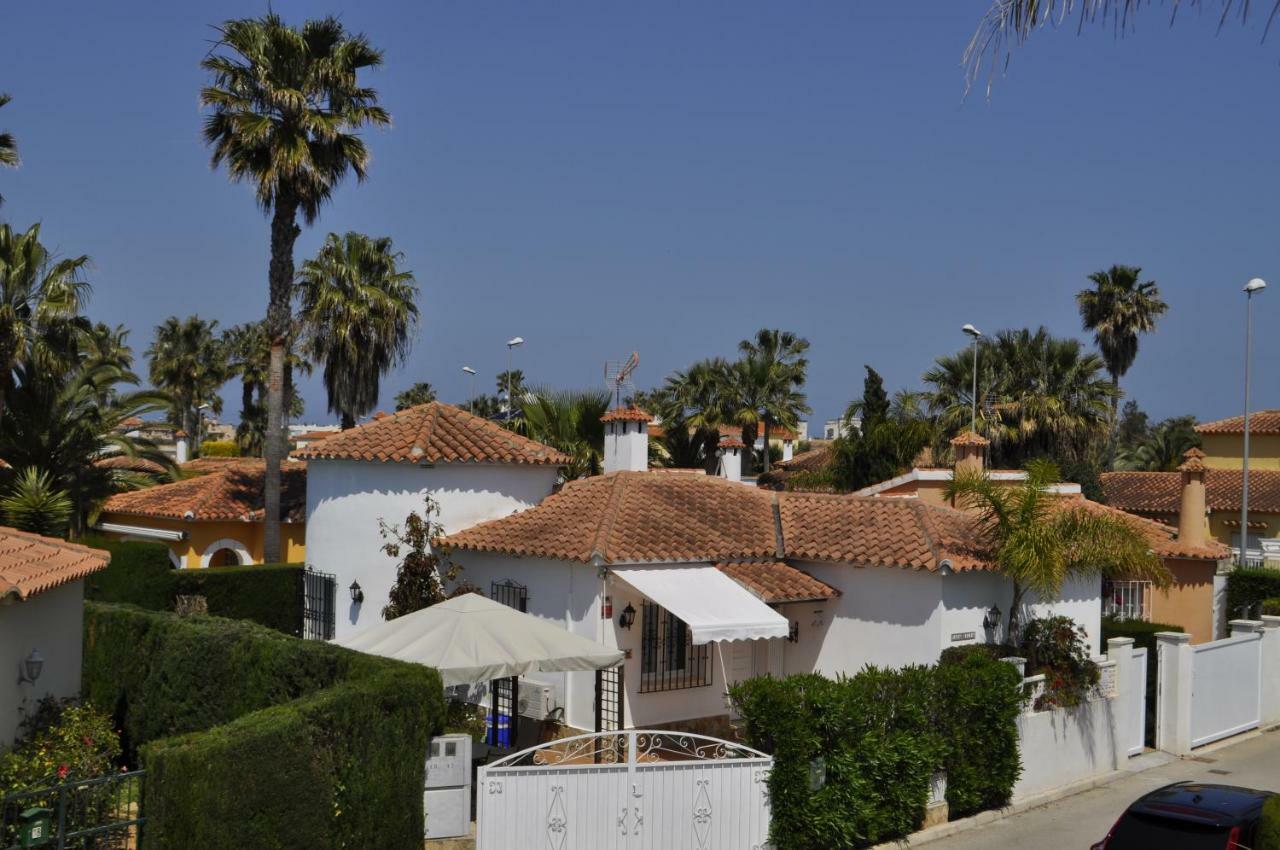 Family Beach Villa Rubens Олива Екстериор снимка