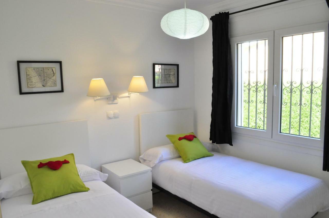 Family Beach Villa Rubens Олива Екстериор снимка